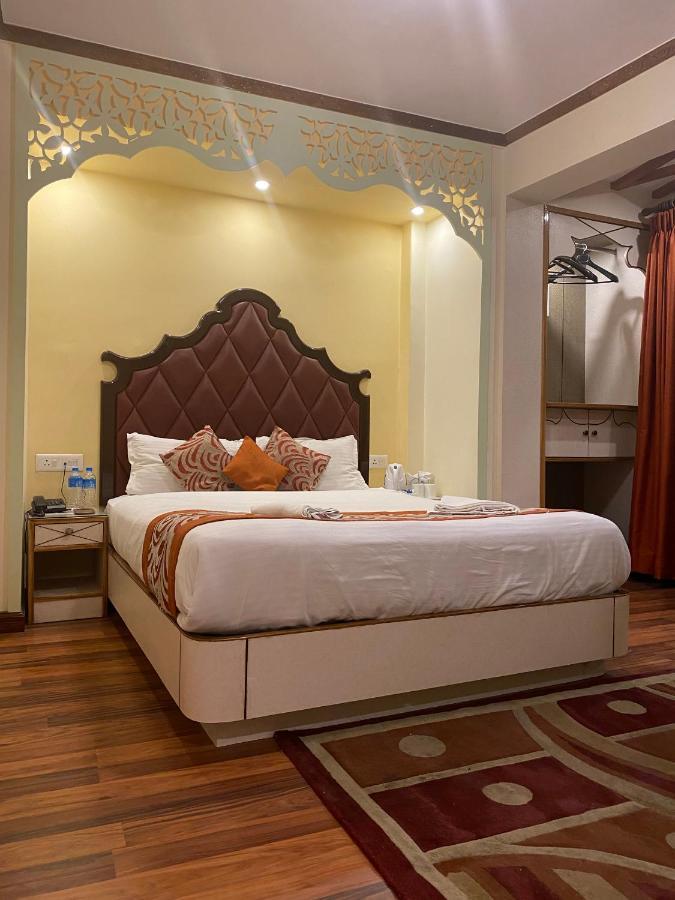 Omega Residency Hotel Дарджилинг Екстериор снимка
