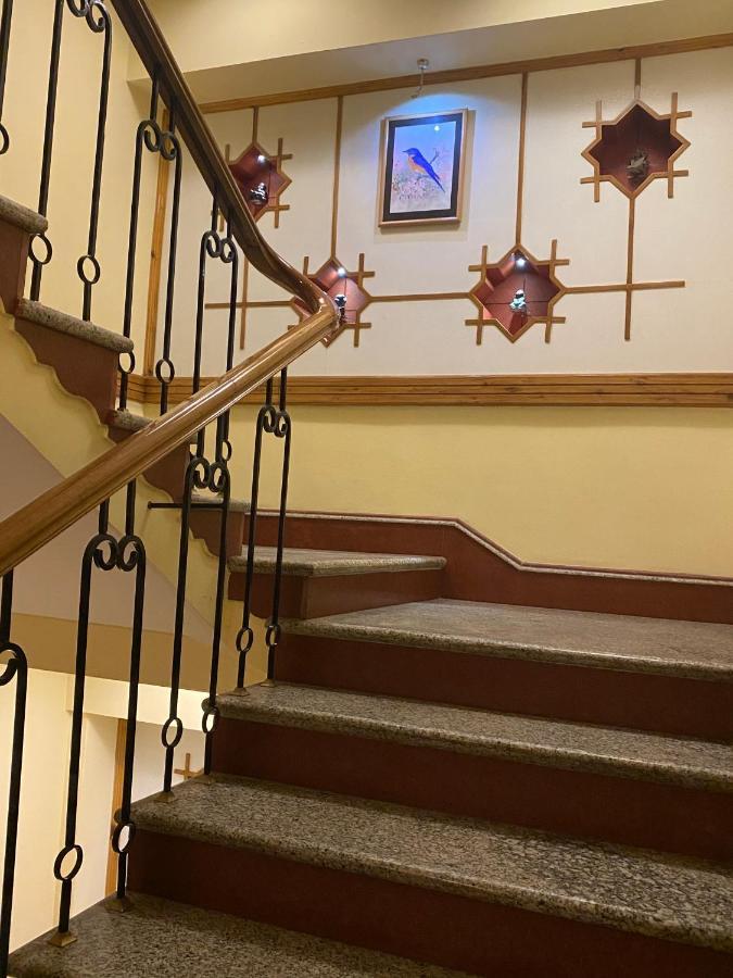 Omega Residency Hotel Дарджилинг Екстериор снимка