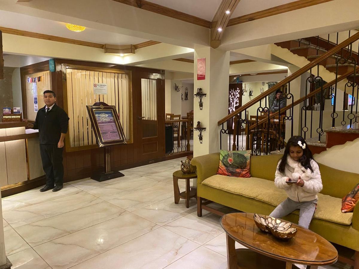 Omega Residency Hotel Дарджилинг Екстериор снимка