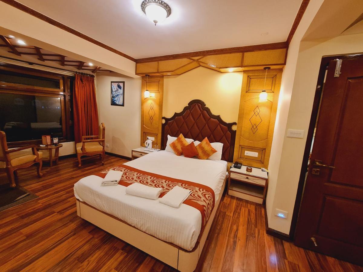 Omega Residency Hotel Дарджилинг Екстериор снимка
