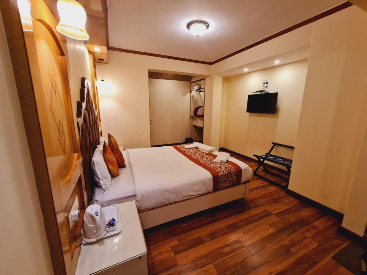 Omega Residency Hotel Дарджилинг Екстериор снимка