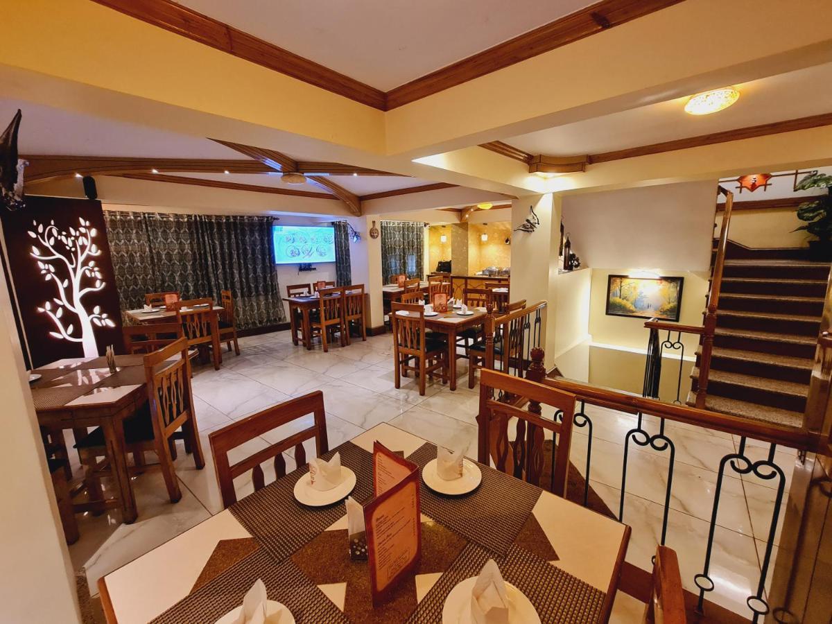 Omega Residency Hotel Дарджилинг Екстериор снимка